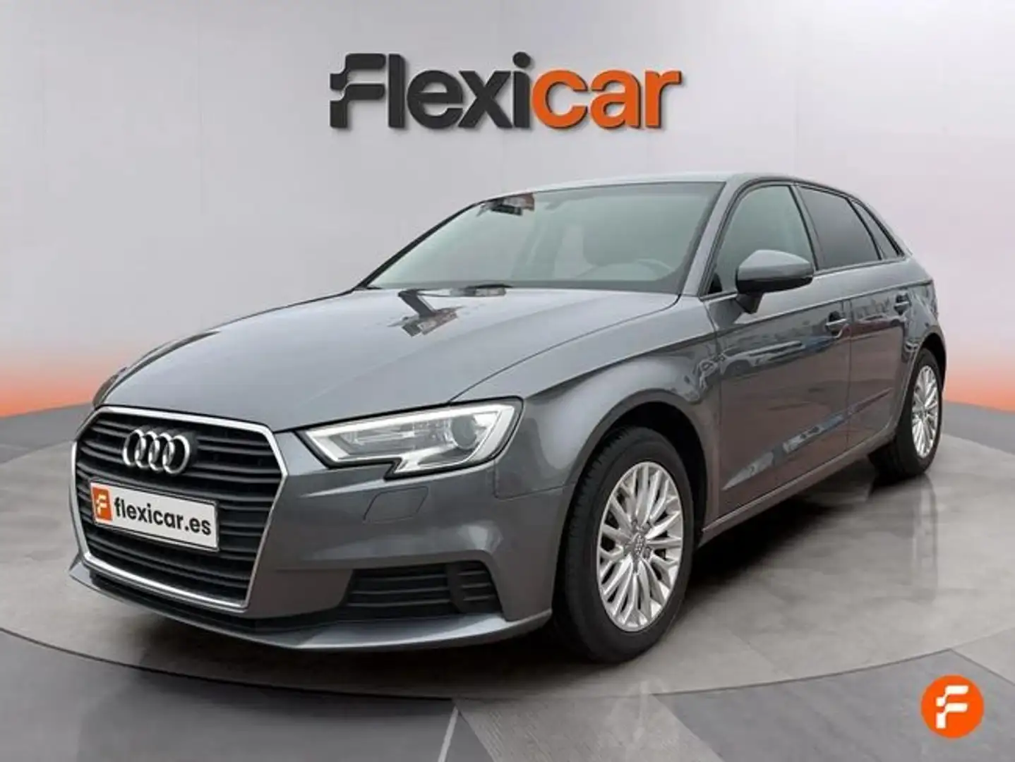 Audi A3 Sportback 30 TFSI 85kW Gris - 2