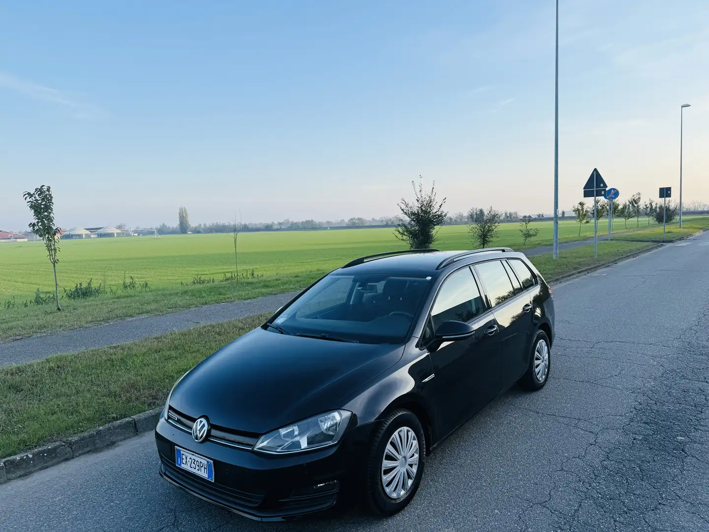 Volkswagen Golf Variant 1.4 tgi Business 110cv - 1