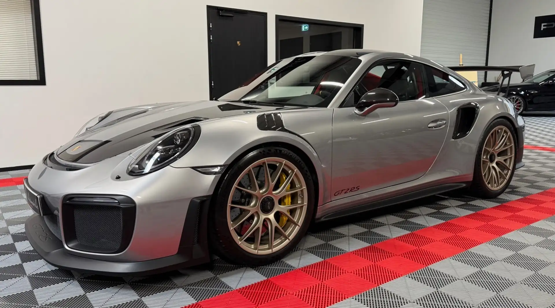 Porsche 911 PORSCHE 991 GT2 RS 3.8 700ch Silber - 2