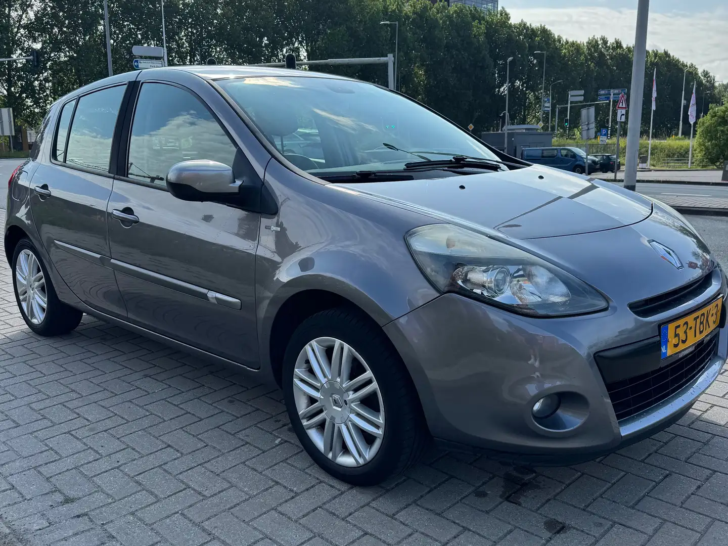 Renault Clio Clio 1.2 TCe Night Grijs - 1