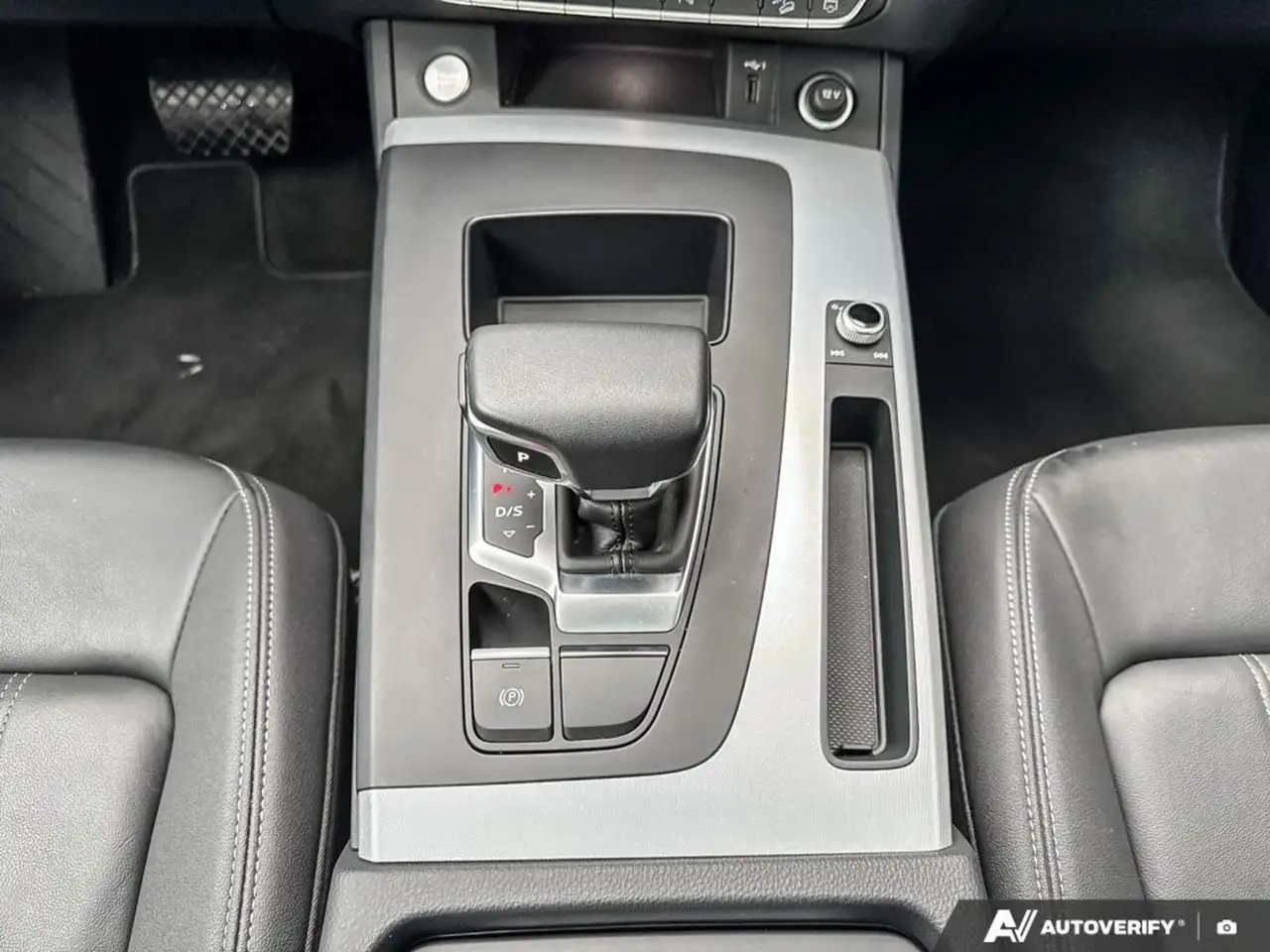 Audi Q5 снимка Audi Q5
