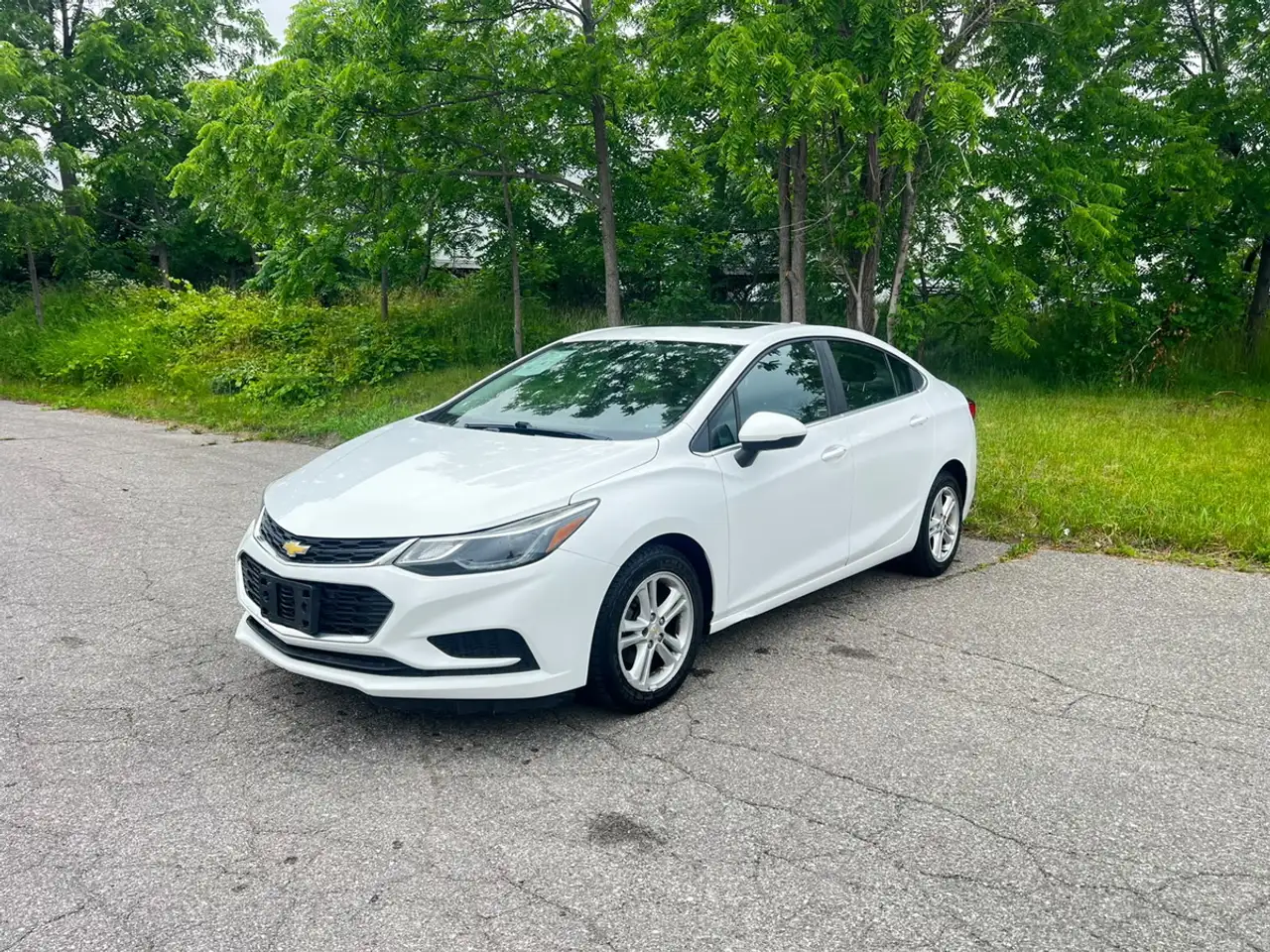 Chevrolet Cruze снимка Chevrolet Cruze