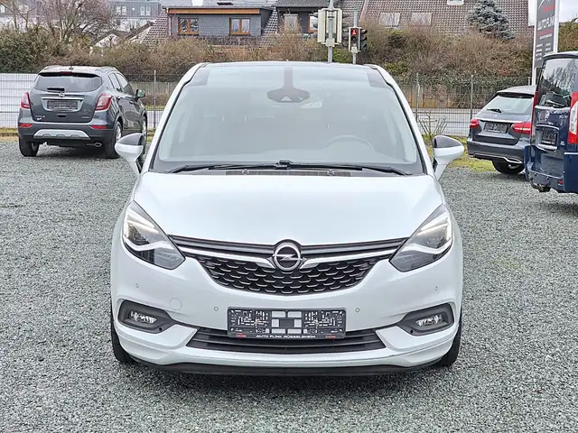 Opel Zafira Tourer(7SITZER/PANO/OPC LINE/TOP AUSST)