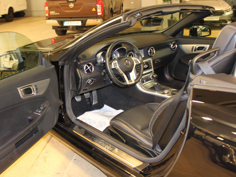 Mercedes-Benz SLK 200 SLK 200 BlueEfficiency *BRABUS EDITION*Navi*LED*Airscarf*Leder*18 Zoll Allwetterreifen* 255/35/18* — photo 13