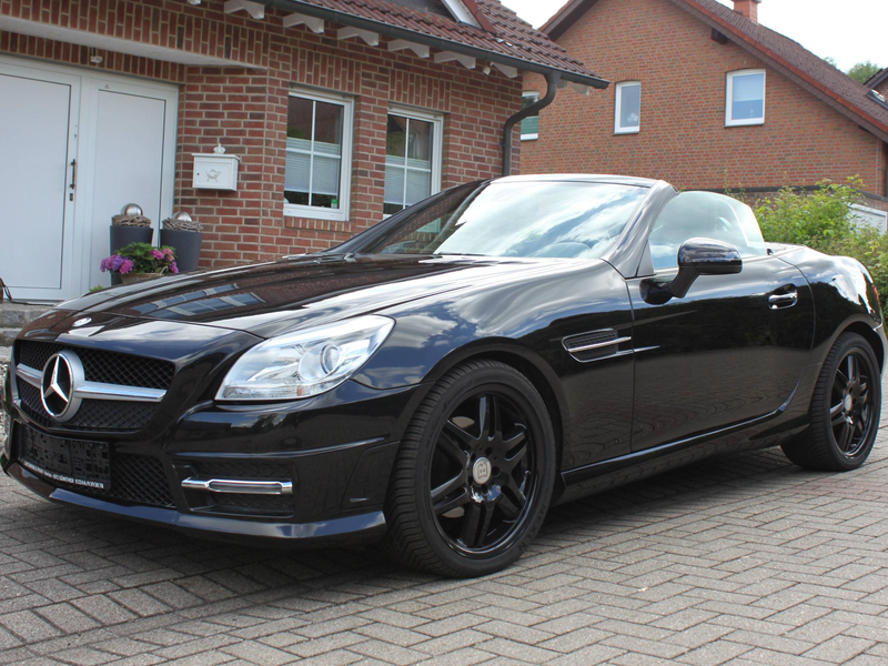 Mercedes-Benz SLK 200 SLK 200 BlueEfficiency *BRABUS EDITION*Navi*LED*Airscarf*Leder*18 Zoll Allwetterreifen* 255/35/18*