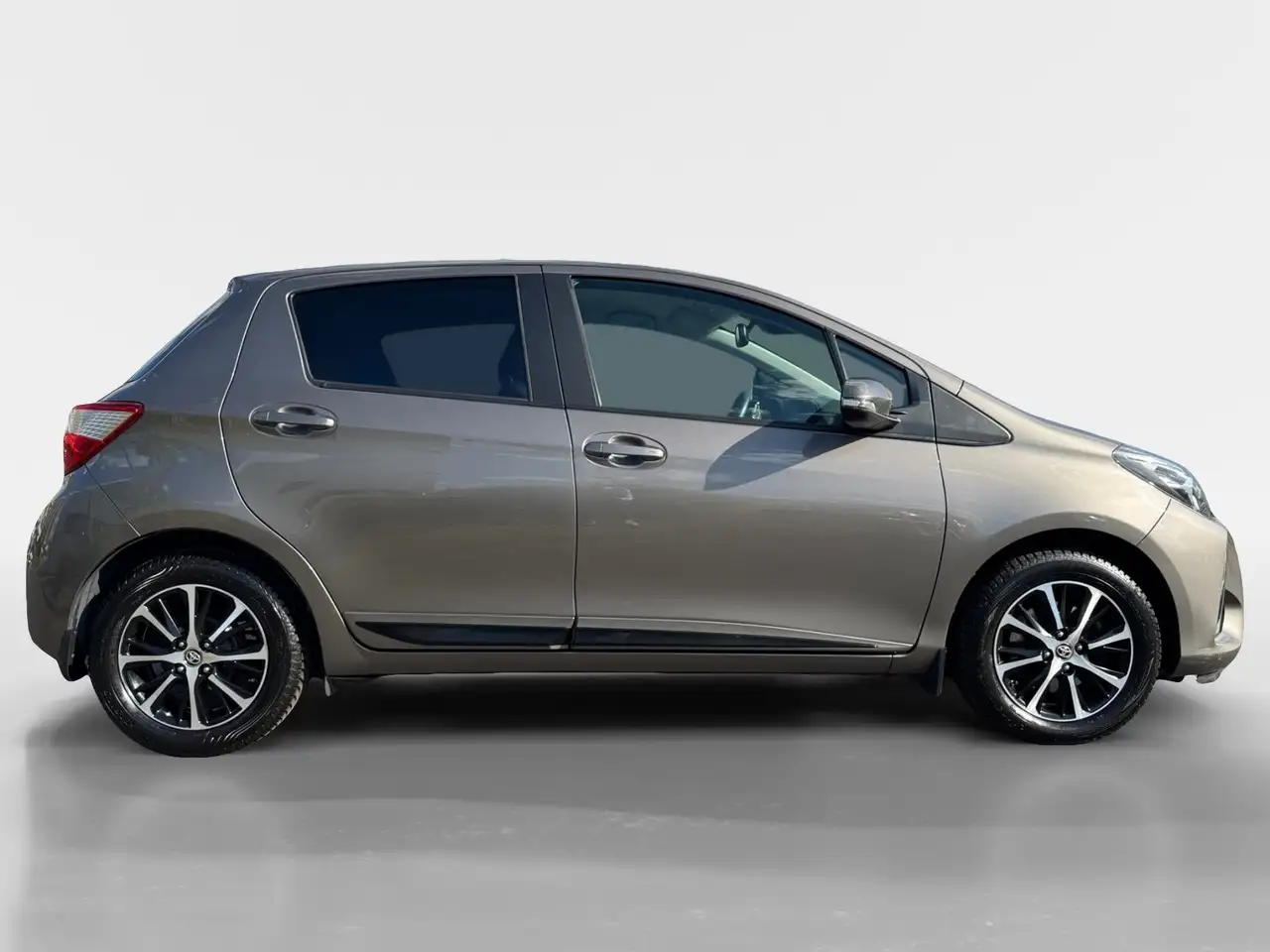 Toyota Yaris 1.5 Comfort AHK+Kamera+Navi+Facelift+SpurH, миниатюра 6