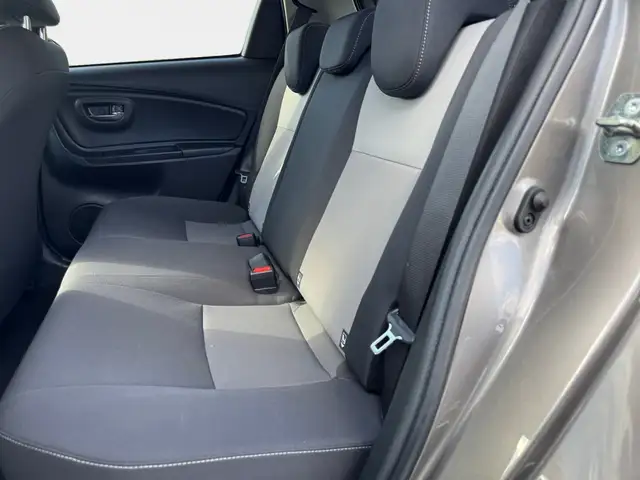 Toyota Yaris view 10