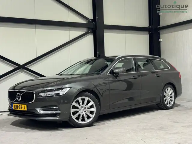 Volvo V90 2.0 T8 AWD Momentum Pro Aut. | leder | navi | pilo