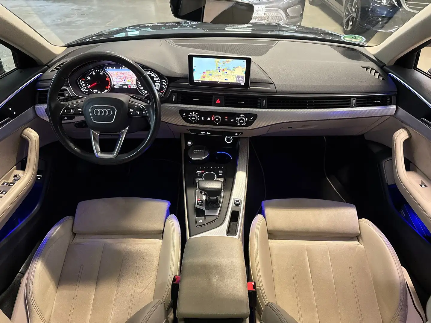 Audi A4 Avant DESIGN S-TRONIC PANO STHD AHK LEDER Gris - 1