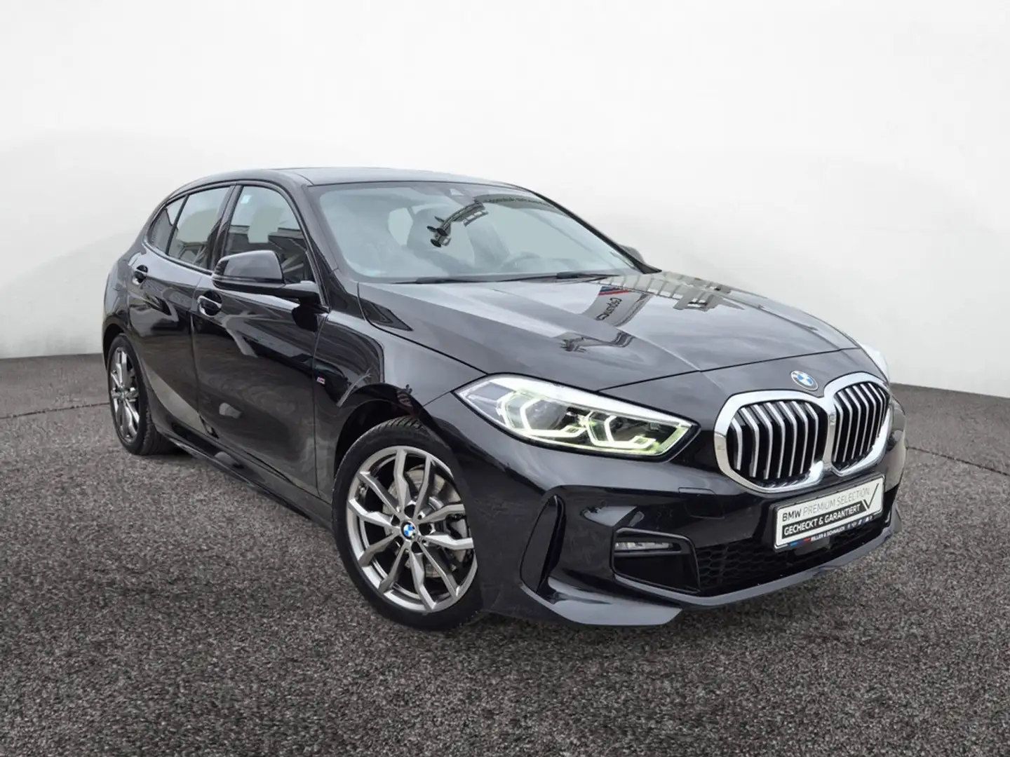 BMW 120 d M Sport LED+NAVI+KAM+SHZG Schwarz - 2