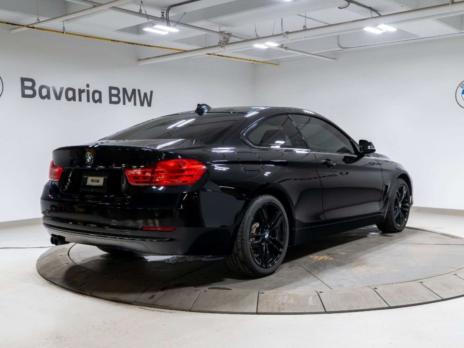 2016 BMW 4 Series 428i xDrive | Premium Package Essential | Sport Li — снимка 1