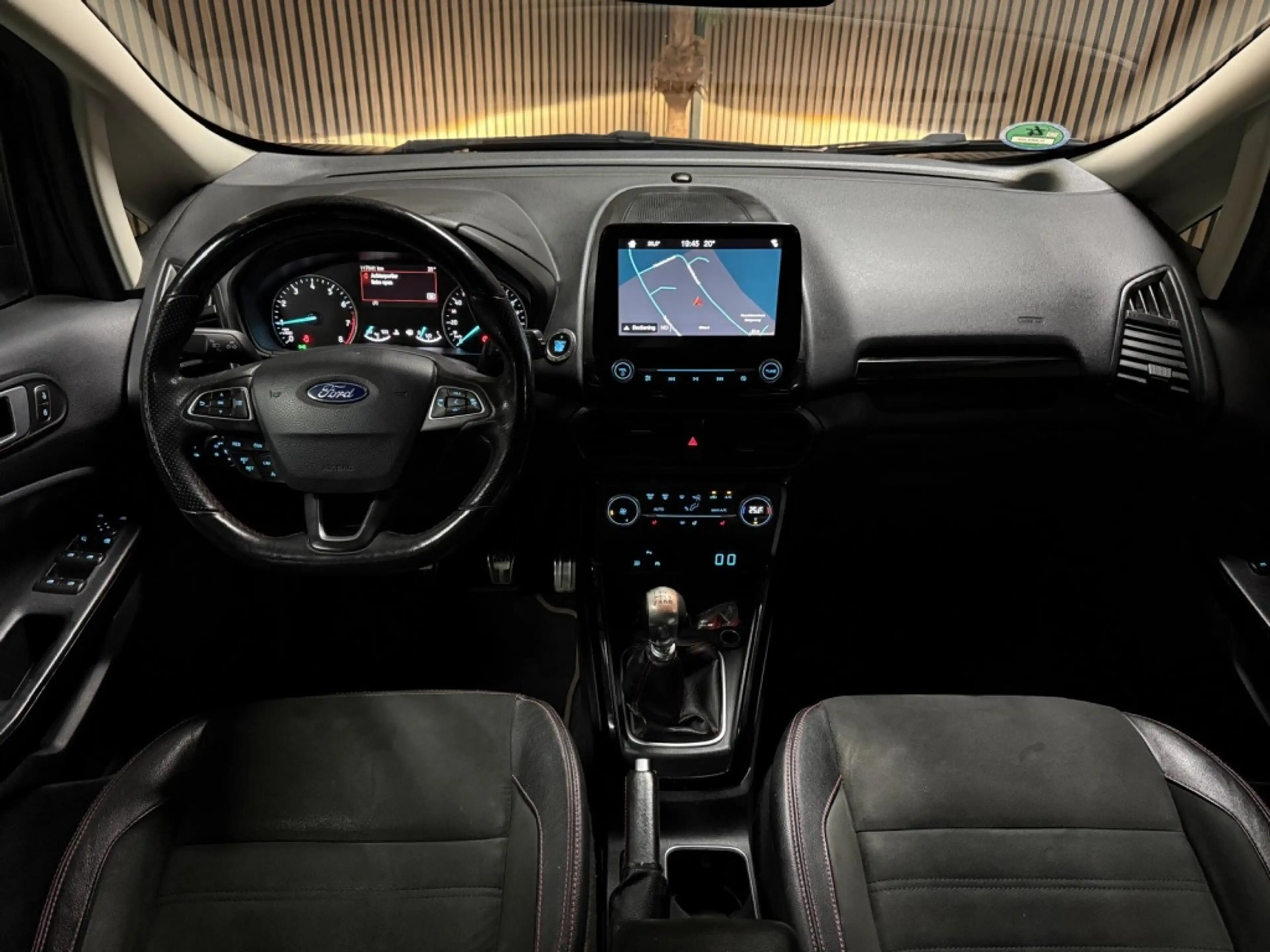 Ford EcoSport 1.0 EcoBoost — photo 9