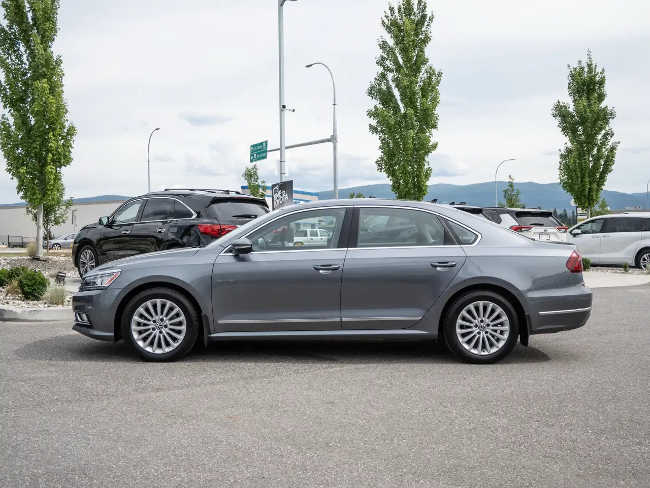 Volkswagen Passat photo Volkswagen Passat