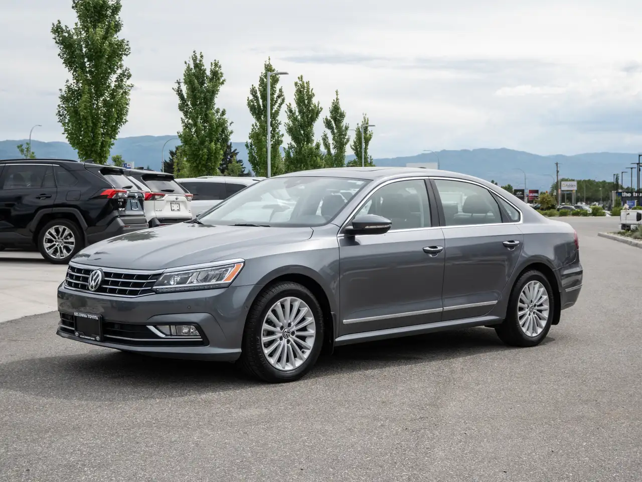 Volkswagen Passat photo Volkswagen Passat