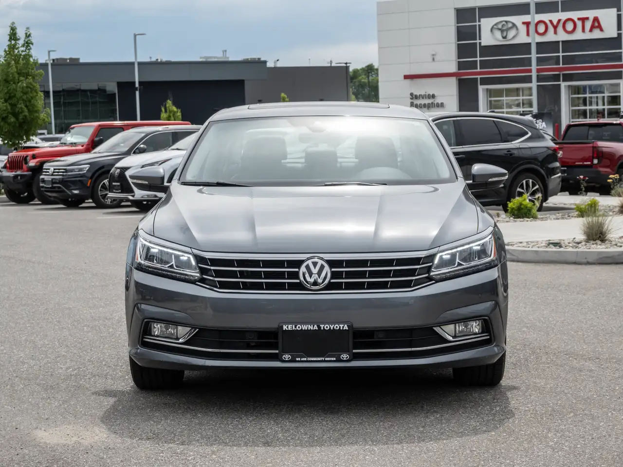 Volkswagen Passat photo Volkswagen Passat
