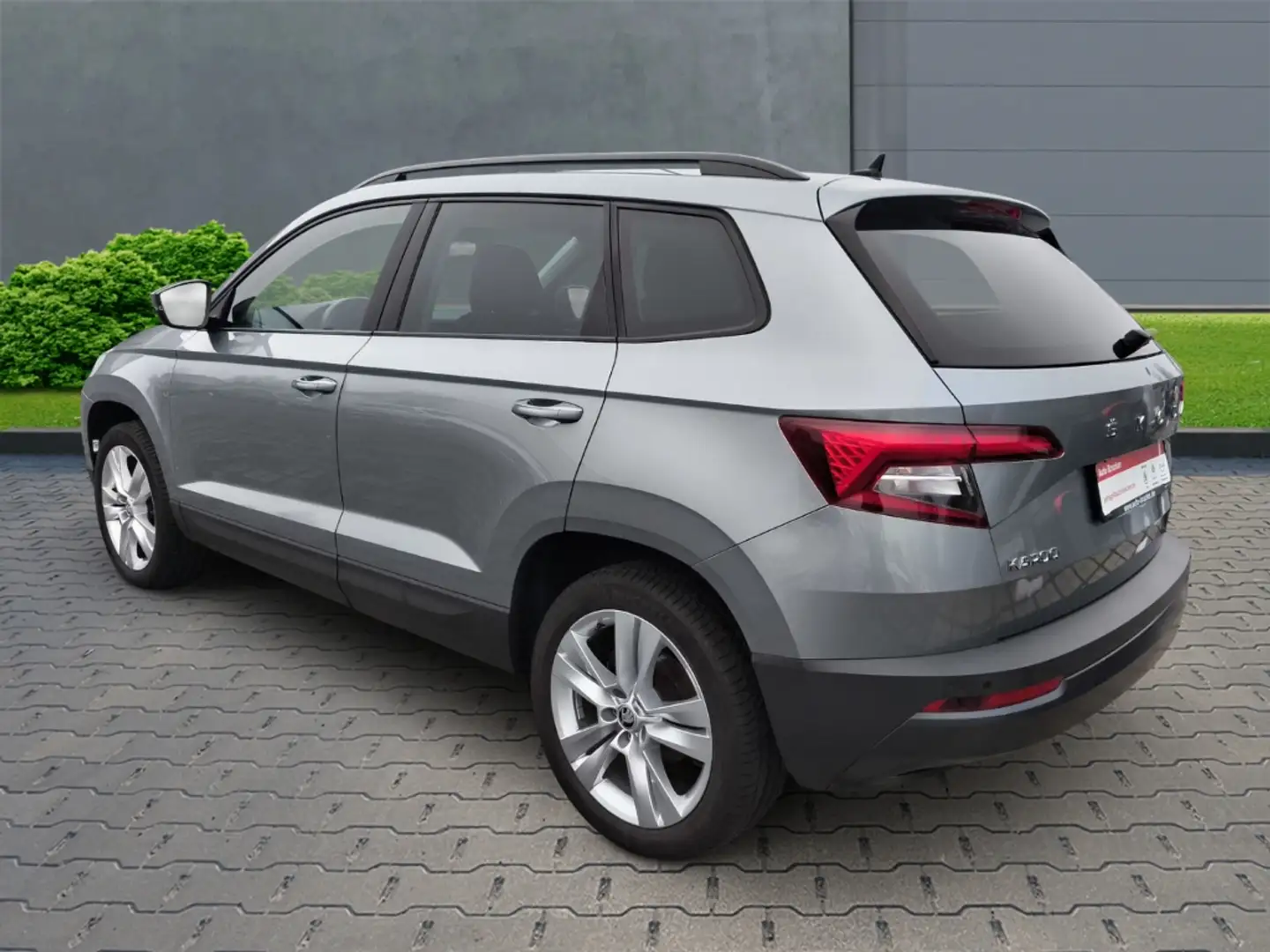 Skoda Karoq Style 1.5 TSI ACT+Alufelgen+Navi+Klimaautomatik+LE Grau - 2