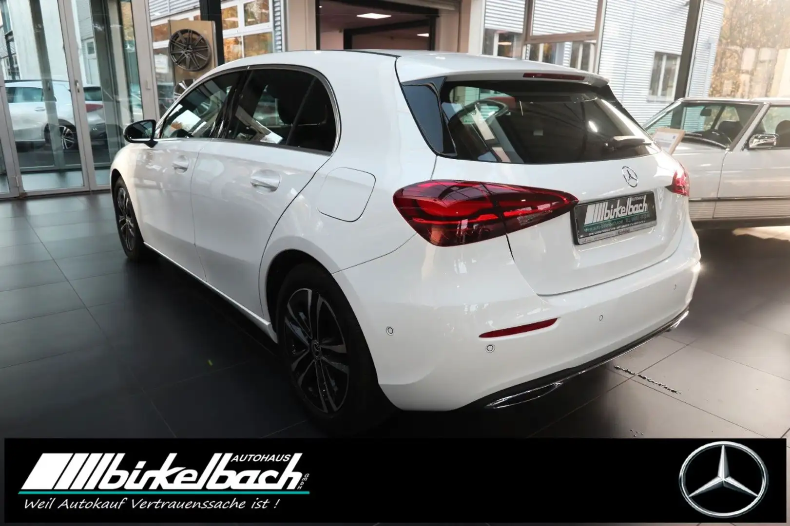 Mercedes-Benz A 200 Progressive 7G LED RFK LHZ AHK Weiß - 2