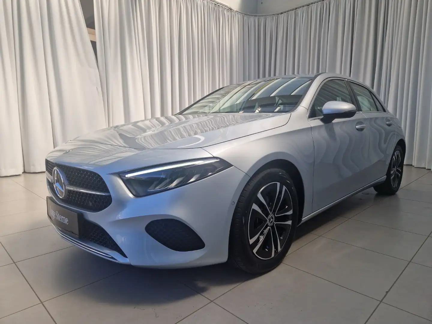 Mercedes-Benz A 200 d Kompaktlimousine Progressive Winterp. Zilver - 2