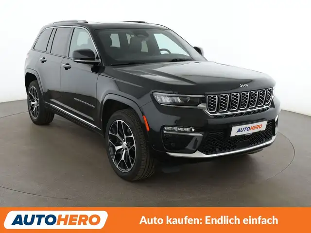 Jeep Grand Cherokee view 8