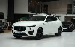 Maserati Levante *LUFTFEDERUNG*H&K*LED*21"LM*NAVI*1 HAN*