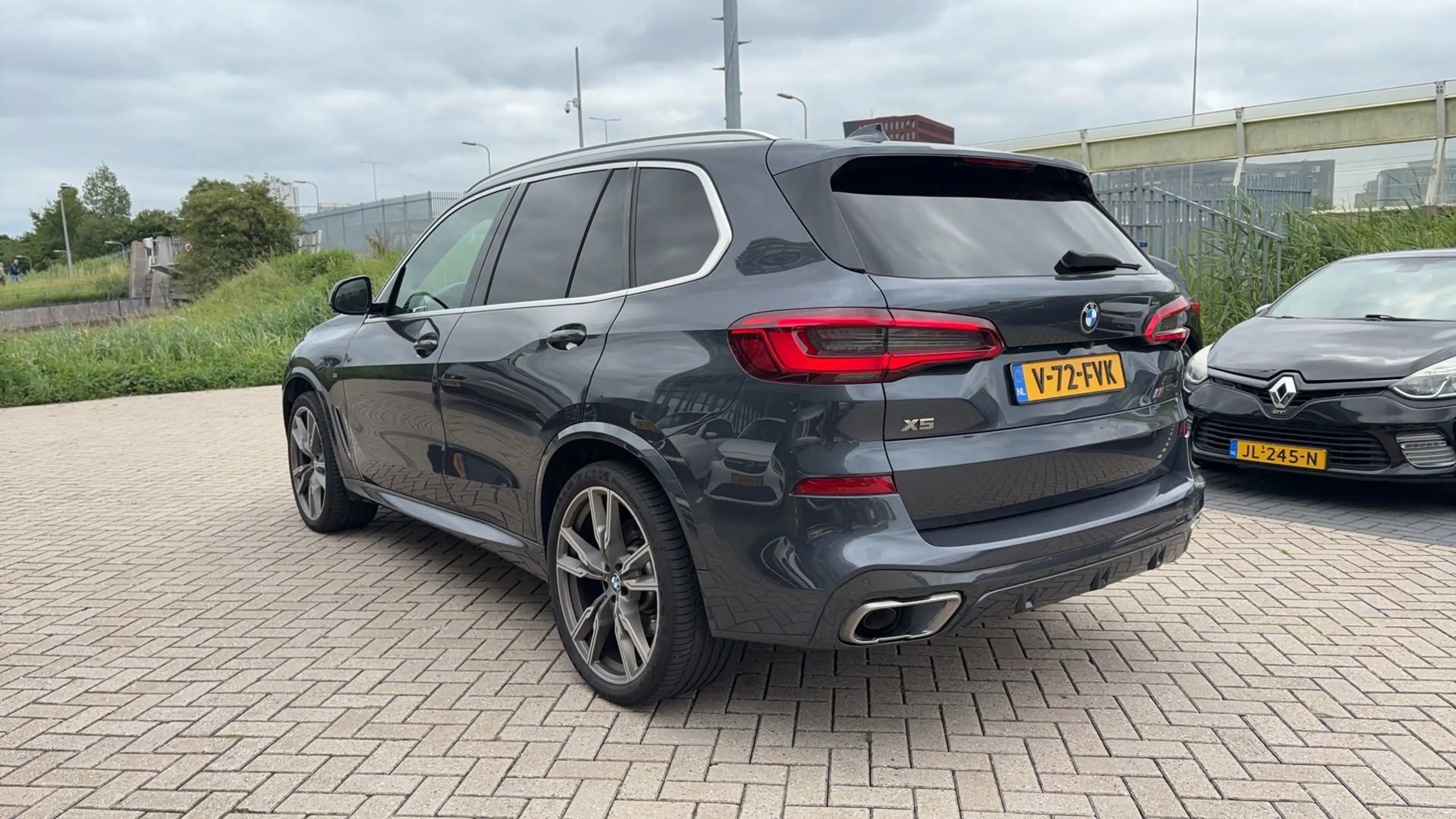 BMW X5 M50d High Executive GRIJS KENTKEN M-PAKKET BTW-aut — photo 4