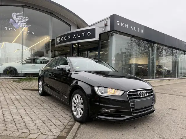 Audi A3 1.6 TDi Attraction Cuir * 12 MOIS GARANTIE *