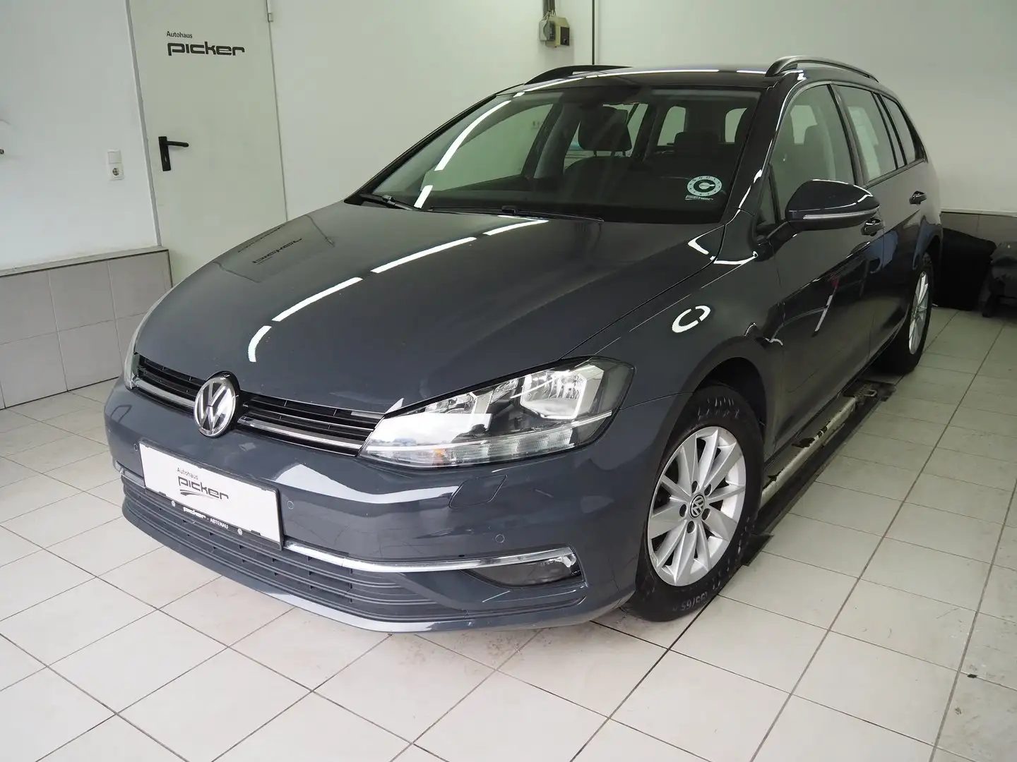 Volkswagen Golf Variant Rabbit TDI SCR Grau - 1