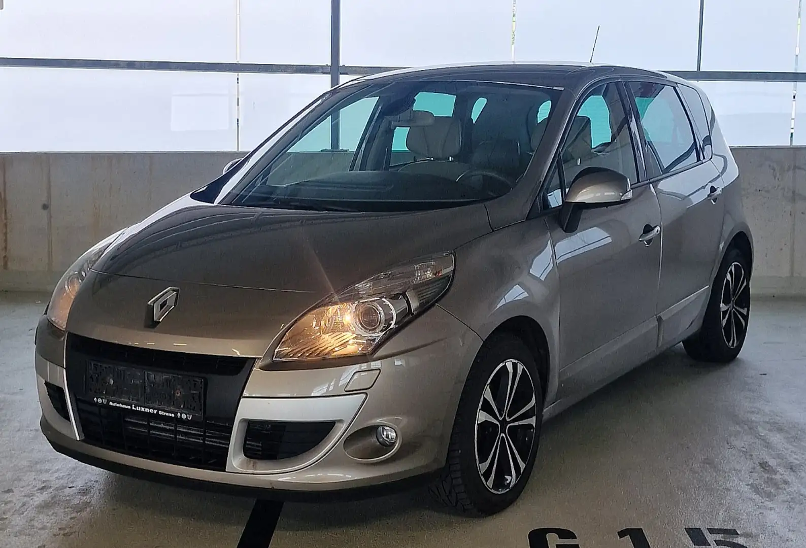 Renault Scenic Scénic III Privilège 1,5 dCi EDC DPF Beige - 1