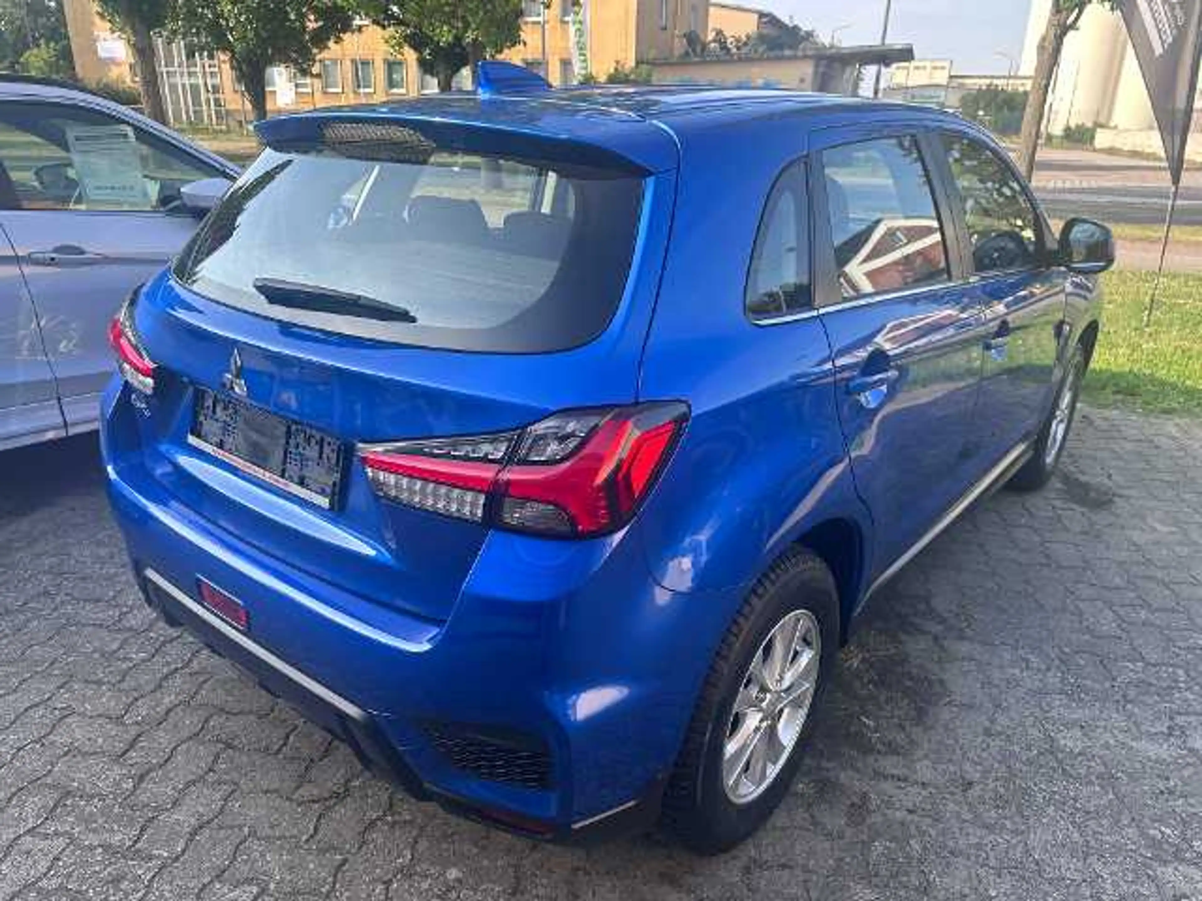 Mitsubishi ASX Intro Edition 2.0 MIVEC ClearTec 2WD 5-Gang — photo 3