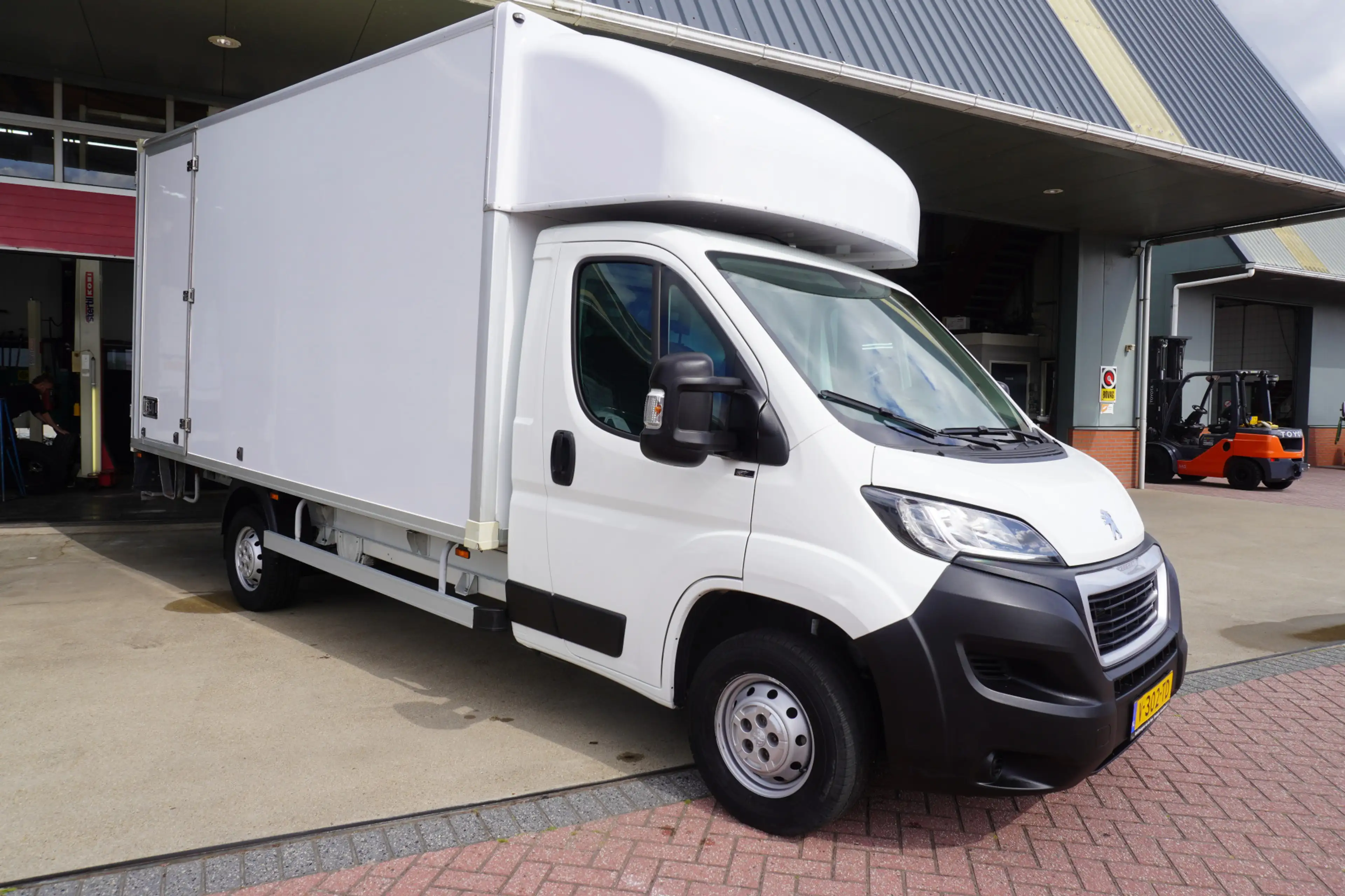 Peugeot Boxer 335 2.0 BlueHDI 131PK L3 Pro Meubelbak Airco | Cam — photo 2