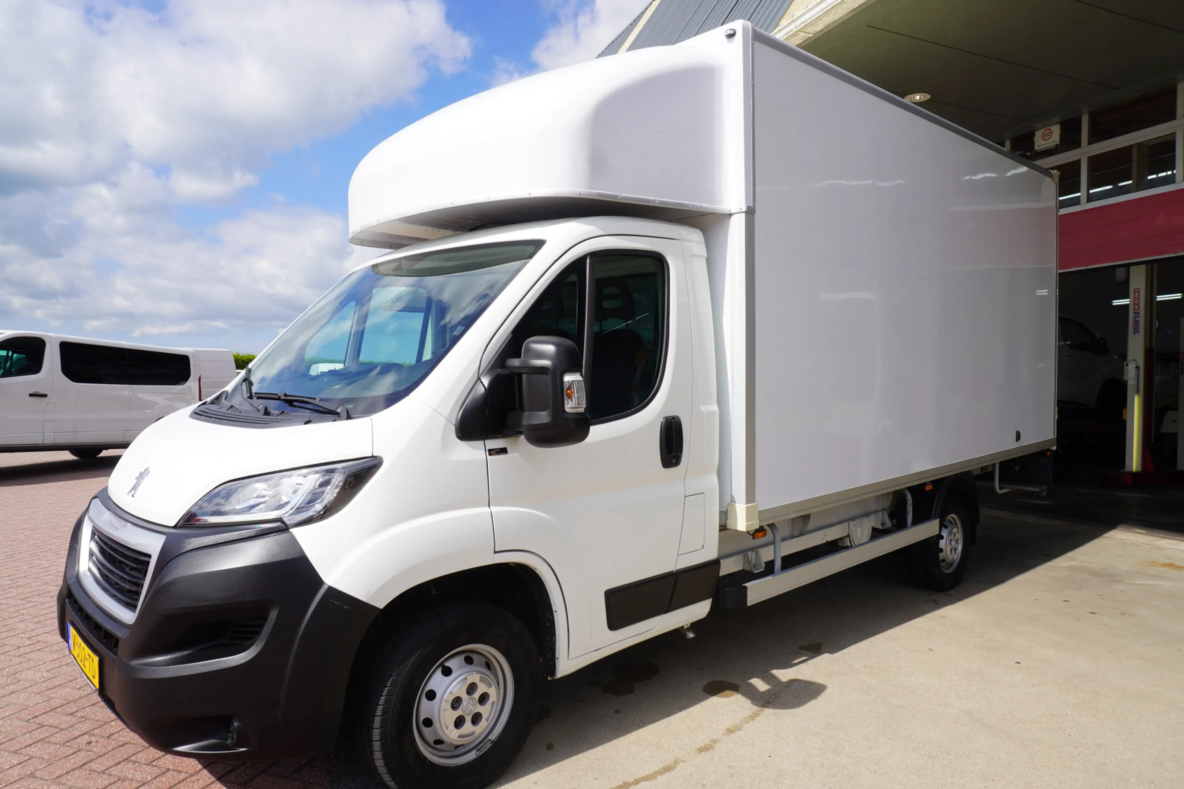 Peugeot Boxer 335 2.0 BlueHDI 131PK L3 Pro Meubelbak Airco | Cam — photo 9