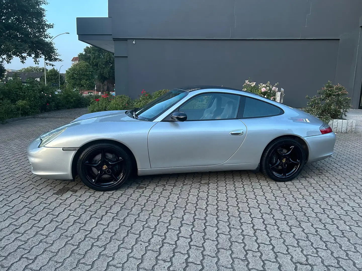 Porsche 996 911 Carrera Silber - 2