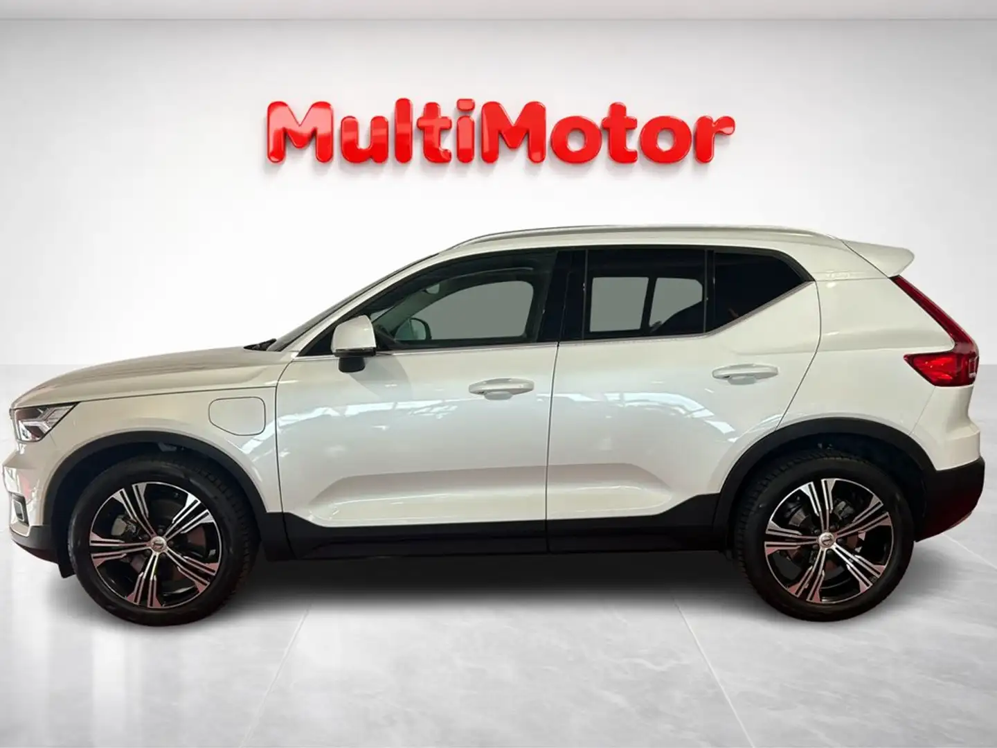 Volvo XC40 1.5 T4 Twin Recharge Core Auto Blanco - 2