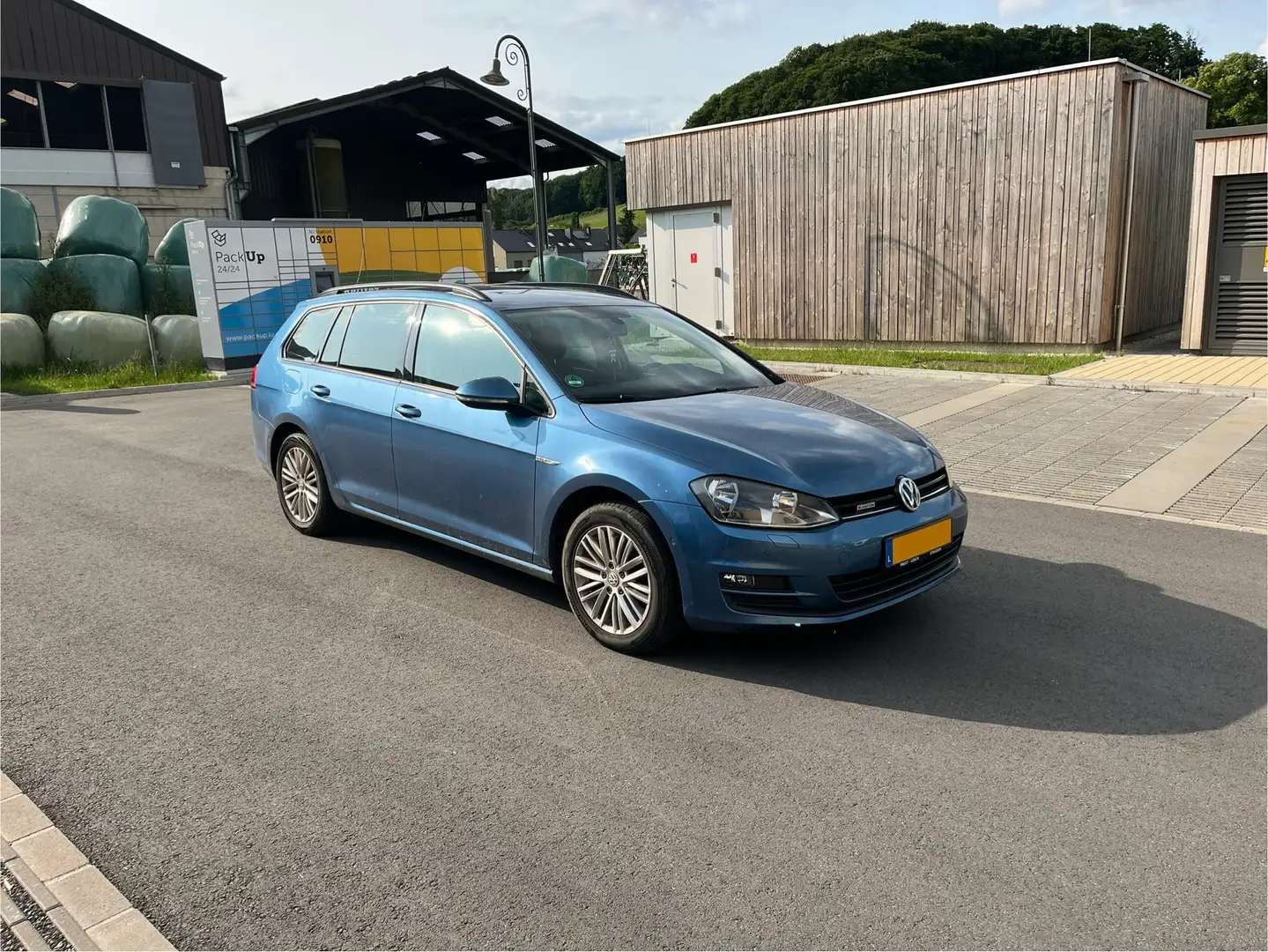 Volkswagen Golf Variant 1.6 TDI 4MOTION BlueMotion Technology Comfortline Bleu - 2
