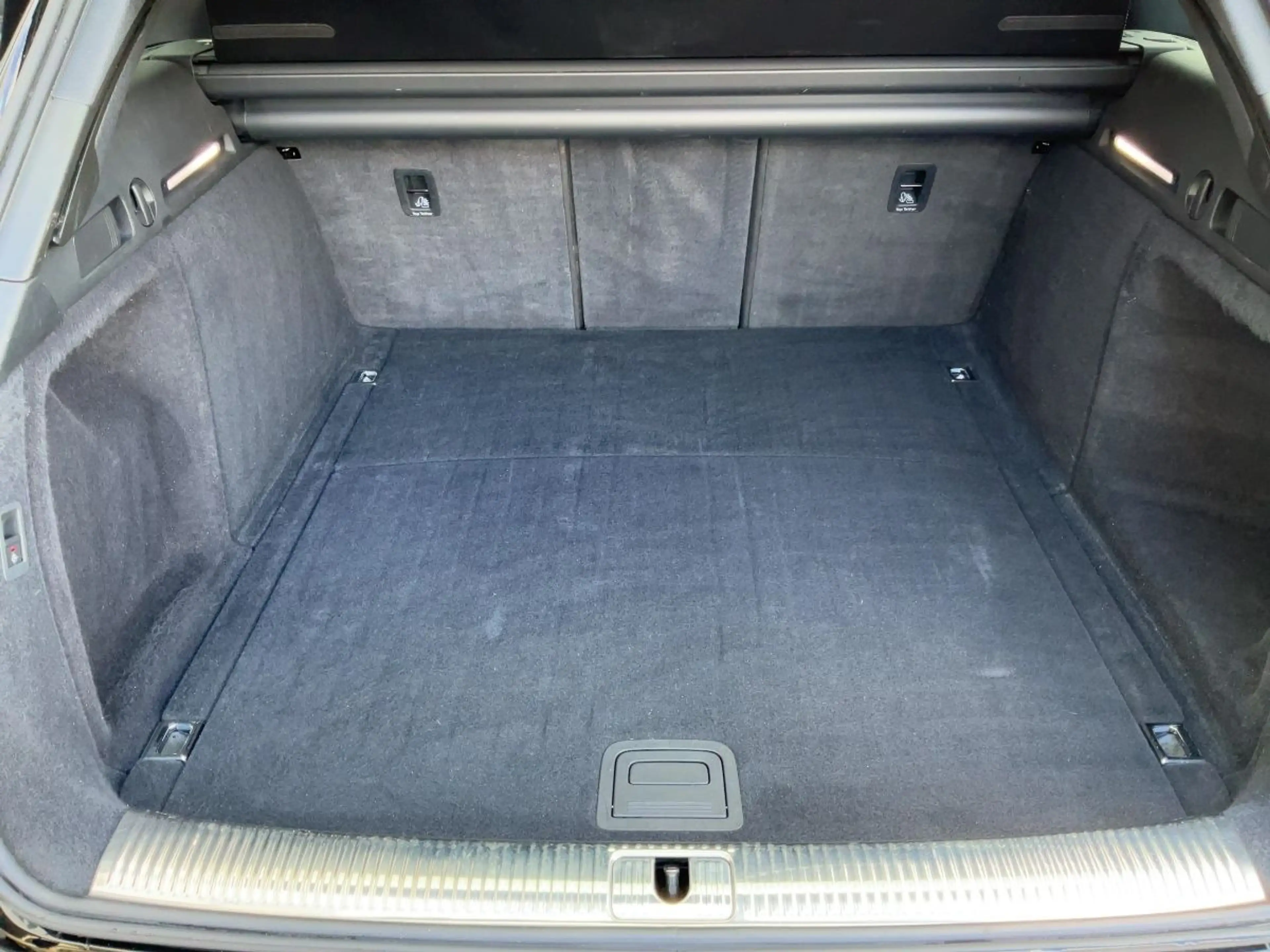Audi A4 35 TDI S-TR ADVANCED LED+NAVI+RFK+AHK — photo 14