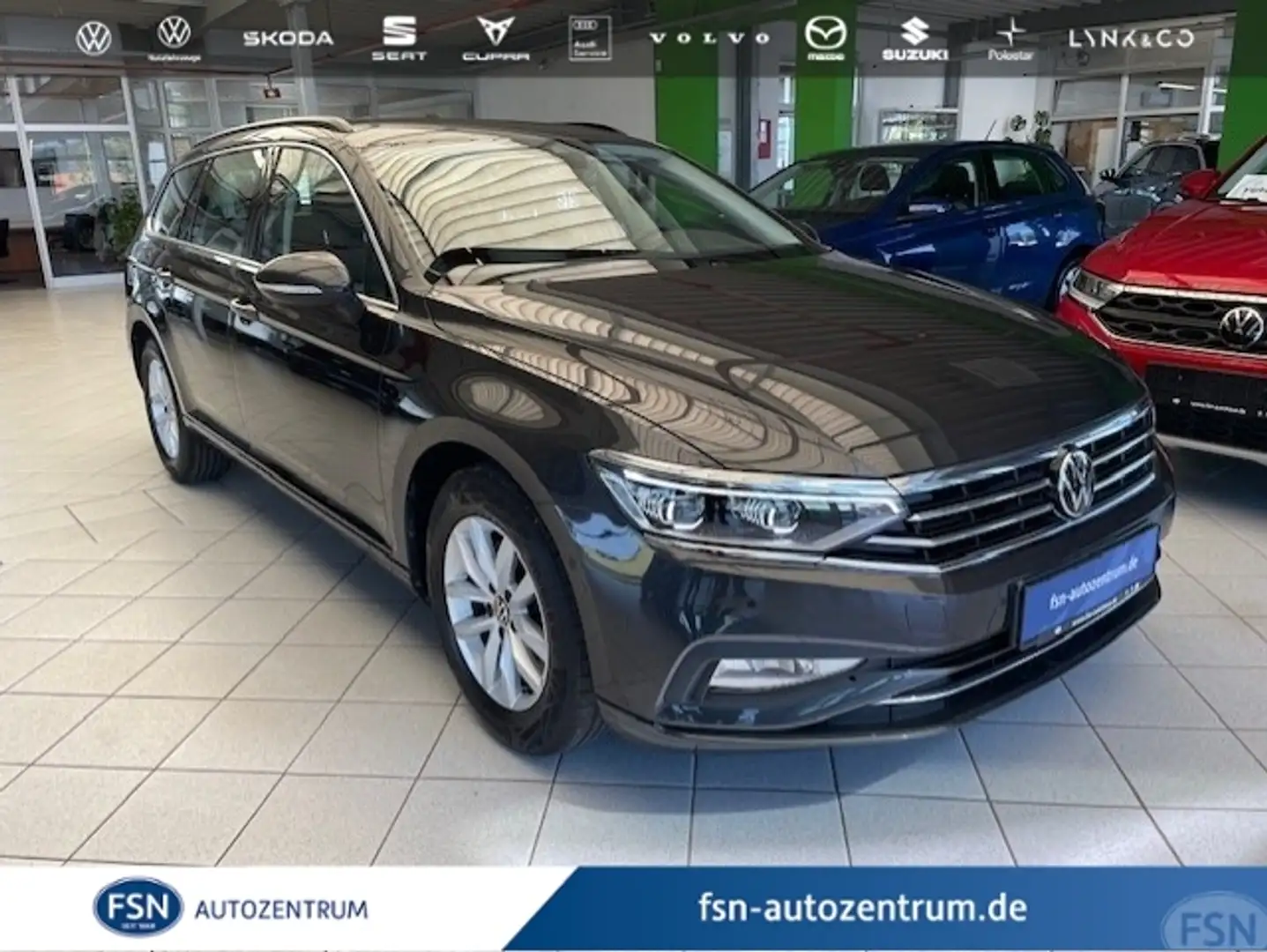 Volkswagen Passat Variant 2.0 TDI Business DSG STHZG AHK IQ NAVI ACC Gris - 1