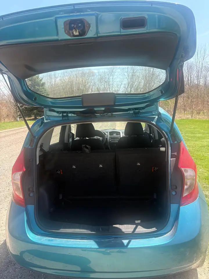 Nissan Note снимка Nissan Note