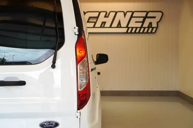 Ford Transit Connect view 6