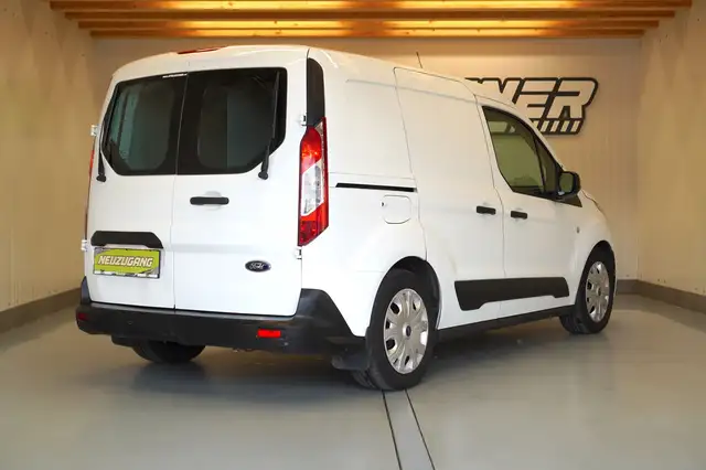 Ford Transit Connect view 4