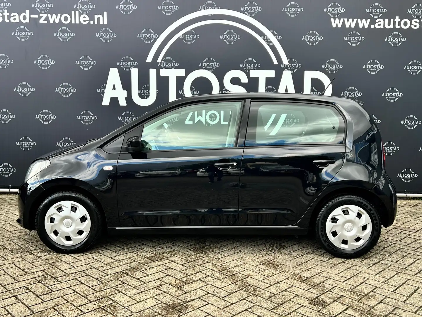 SEAT Mii 1.0 Style Dynamic NL-Auto / APK / Airco / NAP / El Černá - 2