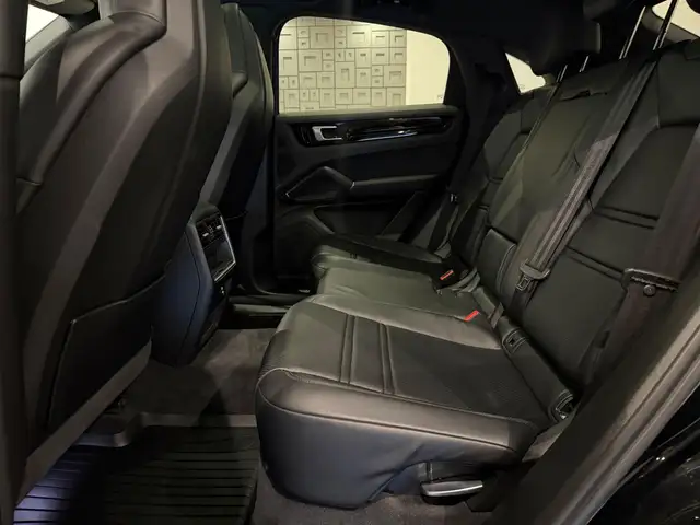 Porsche Cayenne Coupe E-Hybrid PHEV**ERST BESITZ** Ansicht 38