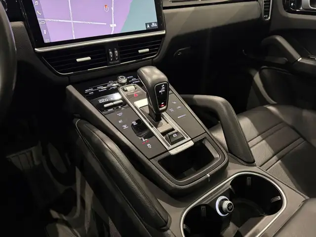 Porsche Cayenne Coupe E-Hybrid PHEV**ERST BESITZ** Ansicht 28