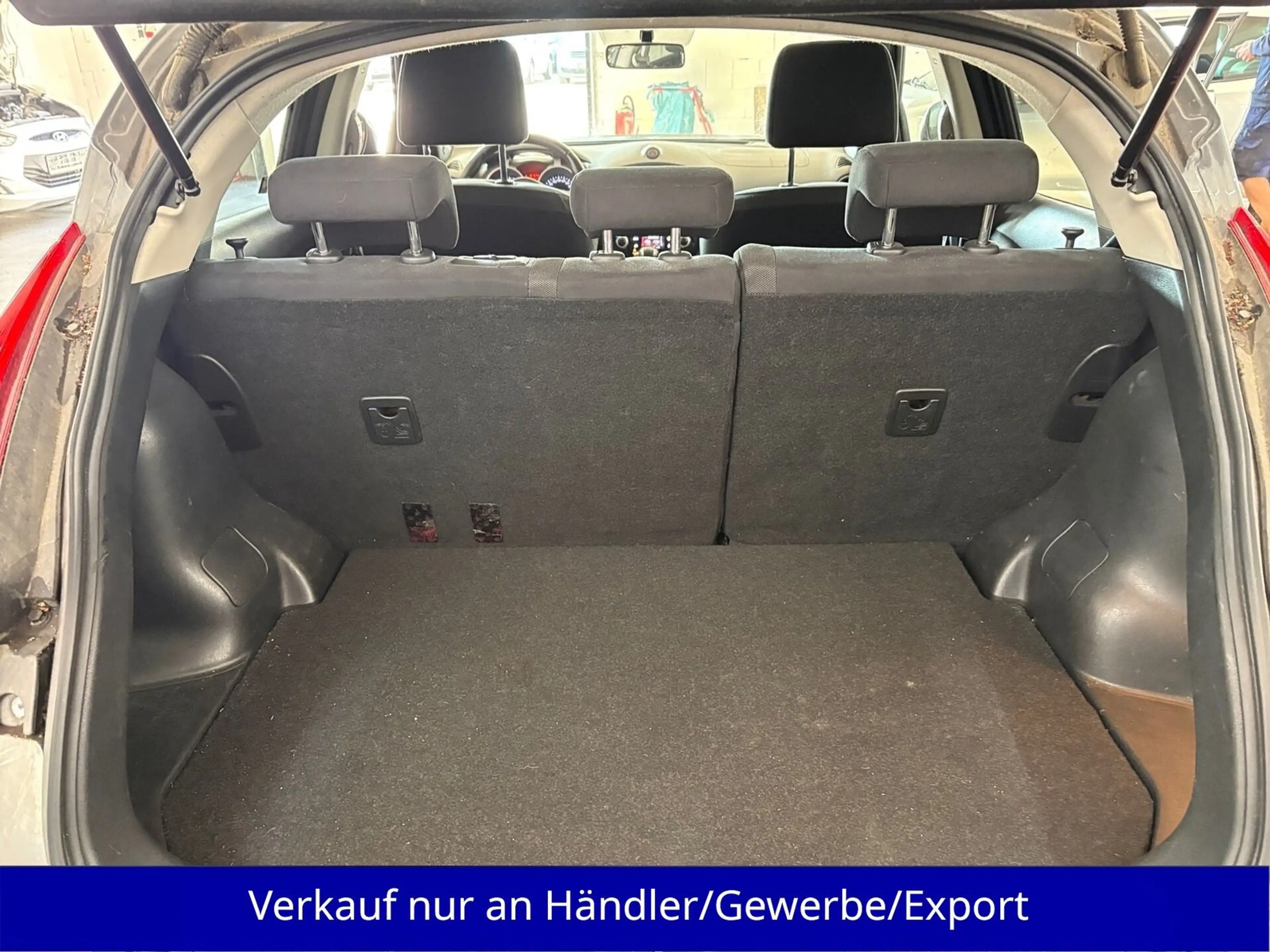 Nissan Juke 1.6i Automatik AAC SHZ Navigation — photo 8