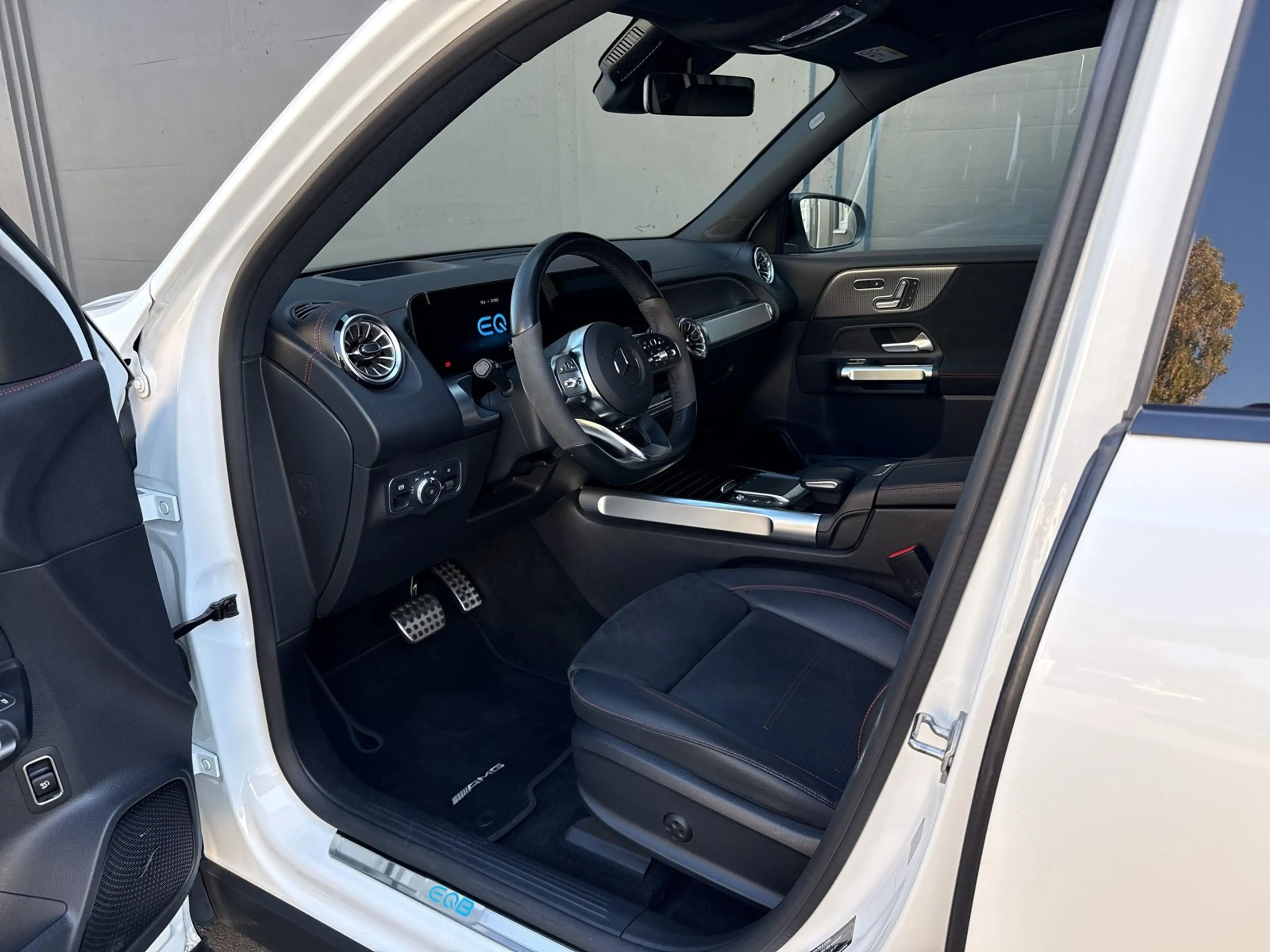 Mercedes-Benz EQB 300 4MATIC SHZ EASY-PACK — photo 12
