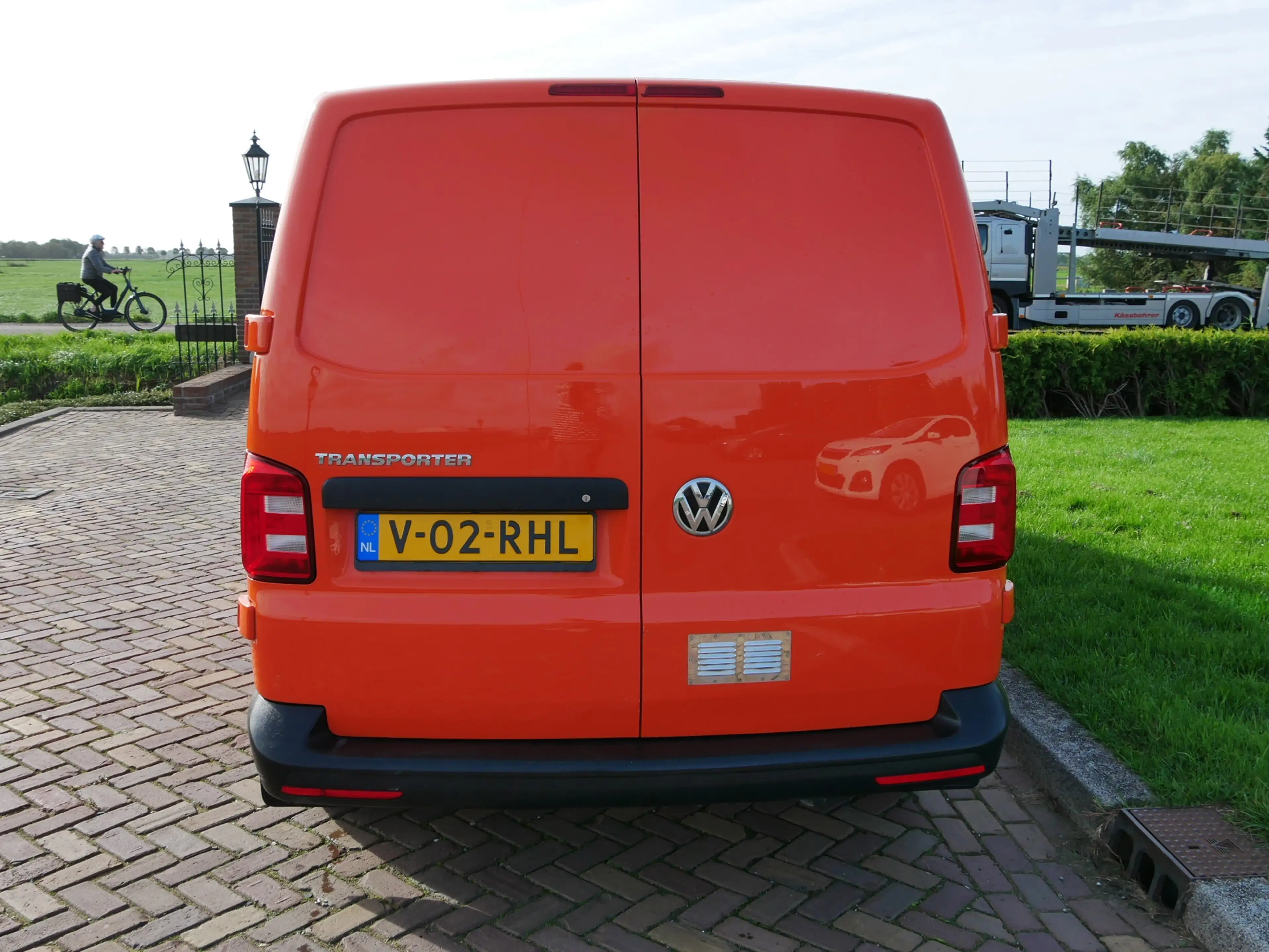 Volkswagen Transporter 2.0 TDI L2H1 DUBB CAB Plus | AC | 10999 EX BTW — photo 5
