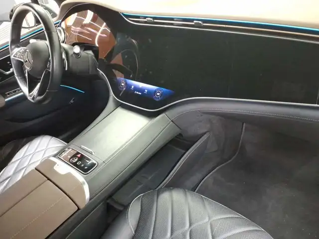 Mercedes-Benz EQS view 9