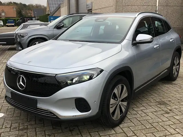 Mercedes-Benz EQA 300 4Matic Progressive Winter P,Carplay,Directiewagen