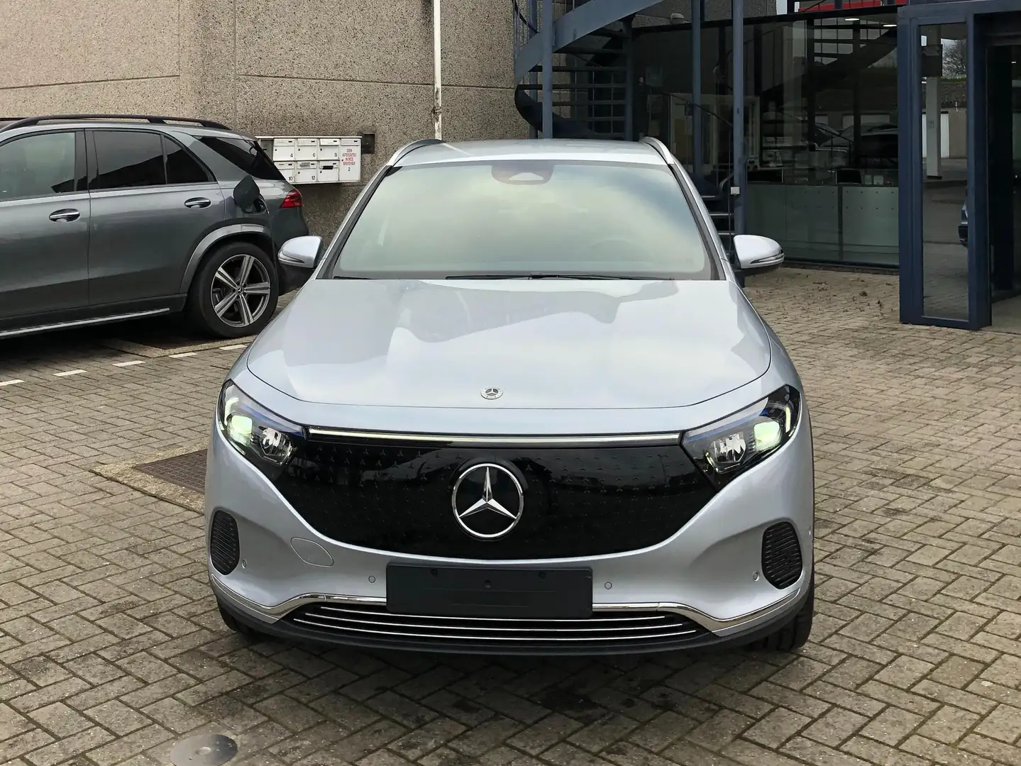 Mercedes-Benz EQA 300 4Matic Progressive Winter P,Carplay,Directiewagen - 2