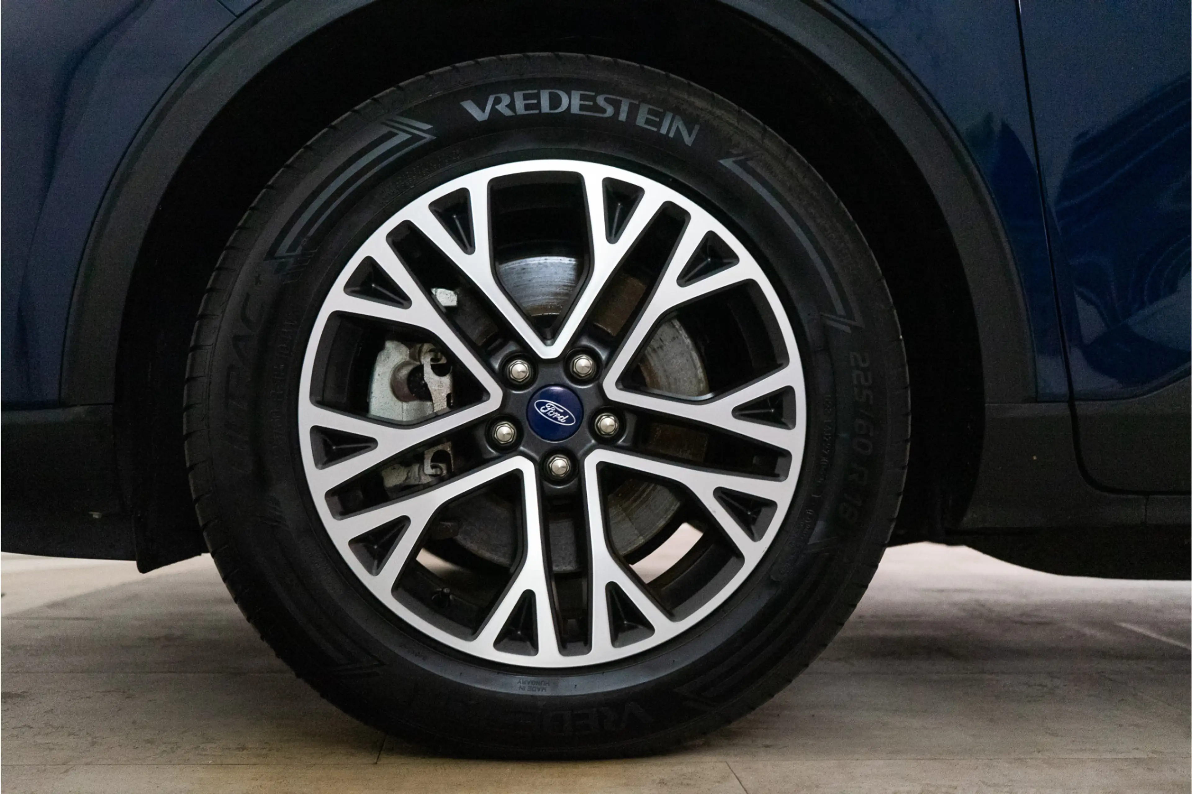 Ford Kuga 2.5 PHEV Titanium 225PK | LED | Trekhaak | Keyless — photo 48