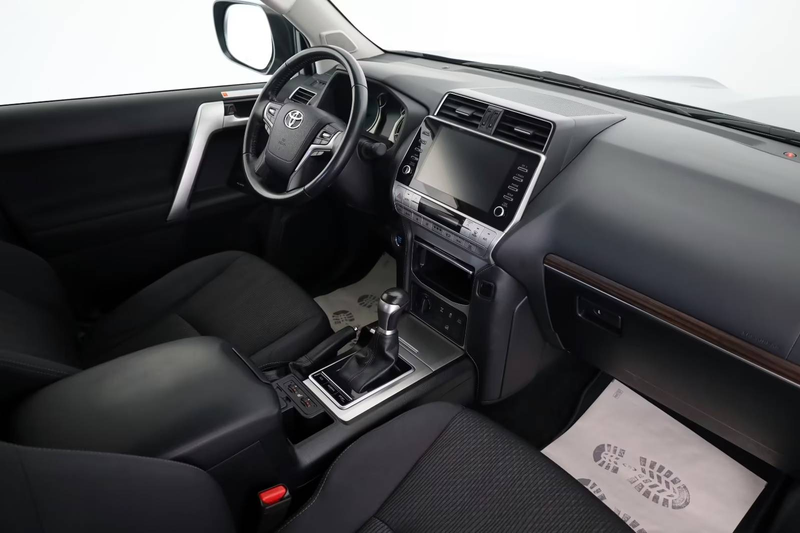 Toyota Land Cruiser Comfort — photo 4